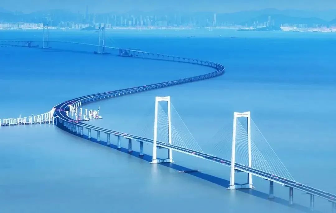 江门迈入大桥经济时代      法治之舟乘双通道贯通东风扬帆出海