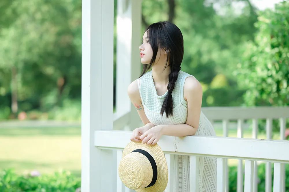 六月夏日怎么拍出清爽人像照?看完你就会了