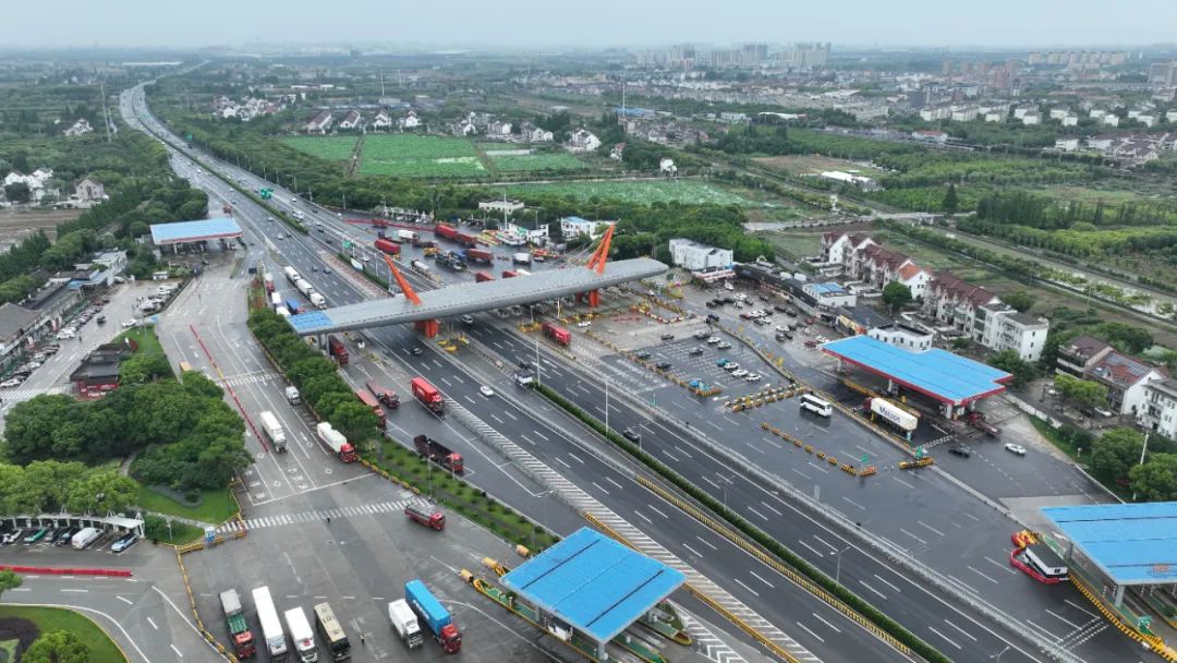 端午假期最后一天,g60高速公路返沪车流平稳