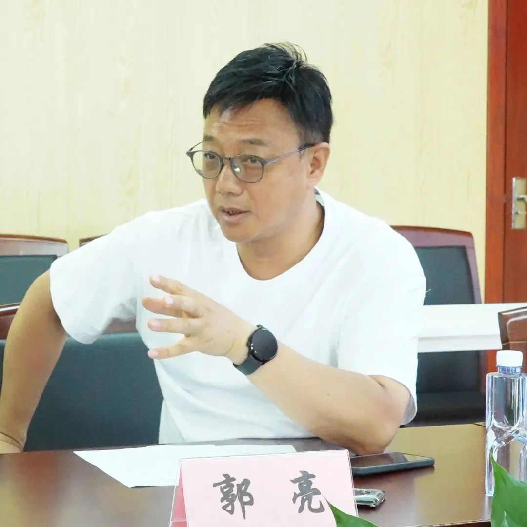 区政协委员郭亮:建议加大教师公开招聘力度和频次,拓宽教师培养补充