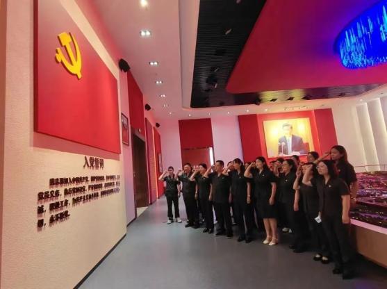 【石榴花开】包头中院组织开展铸牢中华民族共同体意识主题党日活动