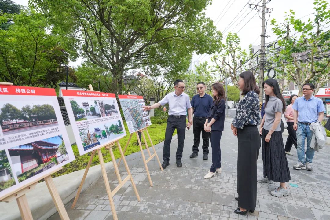 陆家嘴街道主任图片