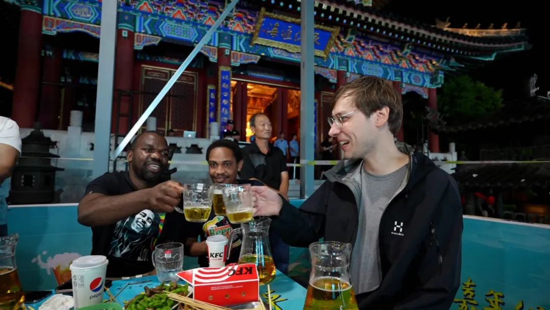 即墨古城啤酒嘉年华活动,围绕青岛国际啤酒节"青岛与世界干杯"的永恒