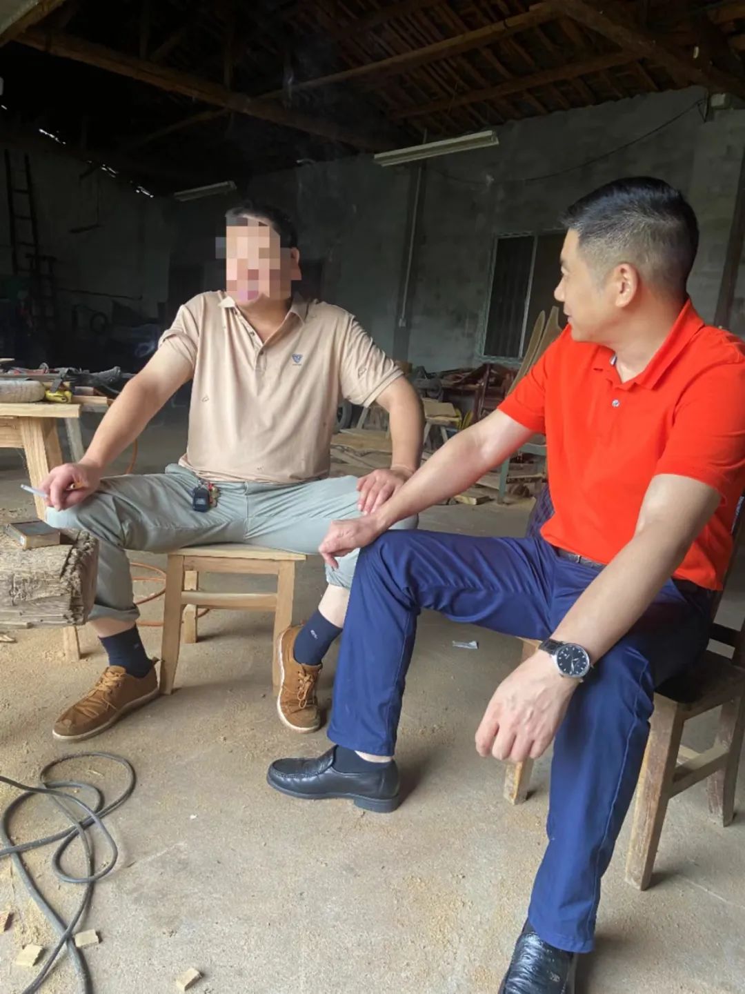 丁杰赴华阁镇接访群众