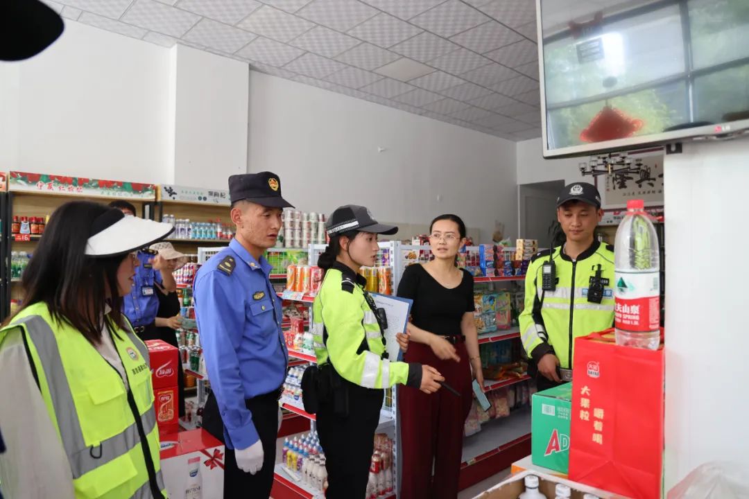 护校安园 | 西吉公安开启"警校家 n"护学模式