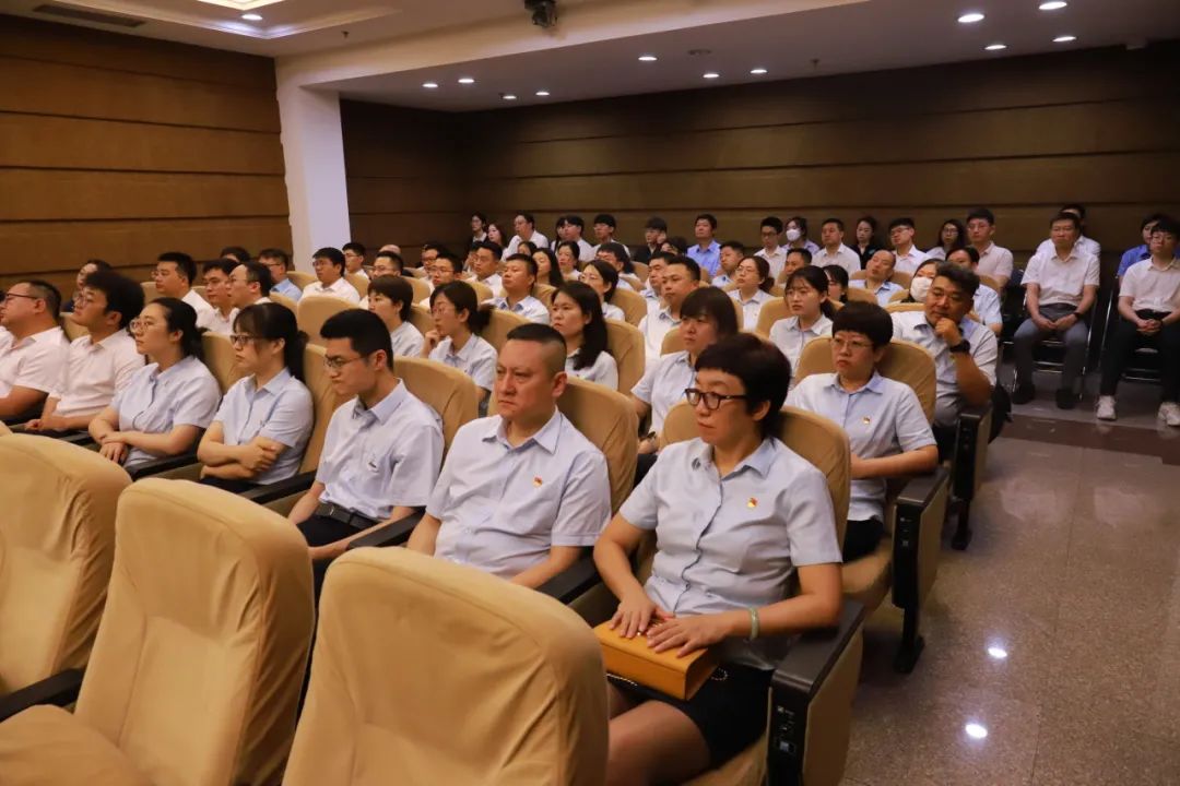 以人为鉴明得失，以法为鉴知底线——西青法院开展职务犯罪案件庭审观摩活动_澎湃号·政务_澎湃新闻-The Paper