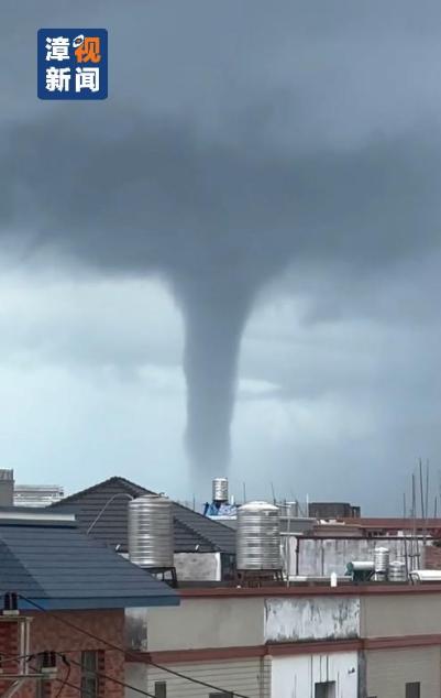 这里惊现"龙吸水"!现场视频