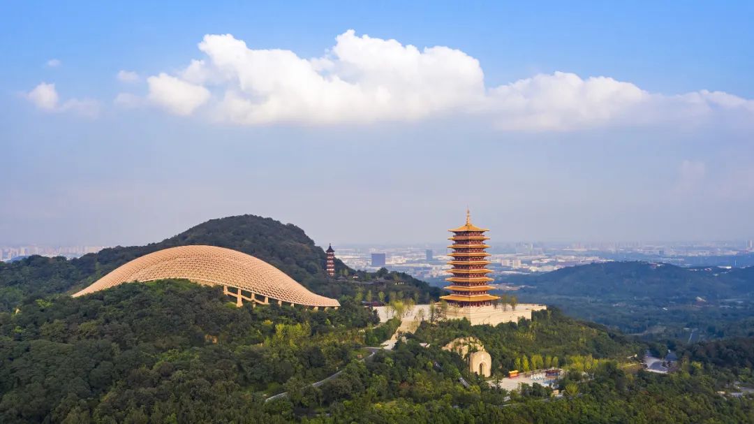 关于牛首山文化旅游区南京牛首山文化旅游区为国家4a级景区,涵盖佛顶