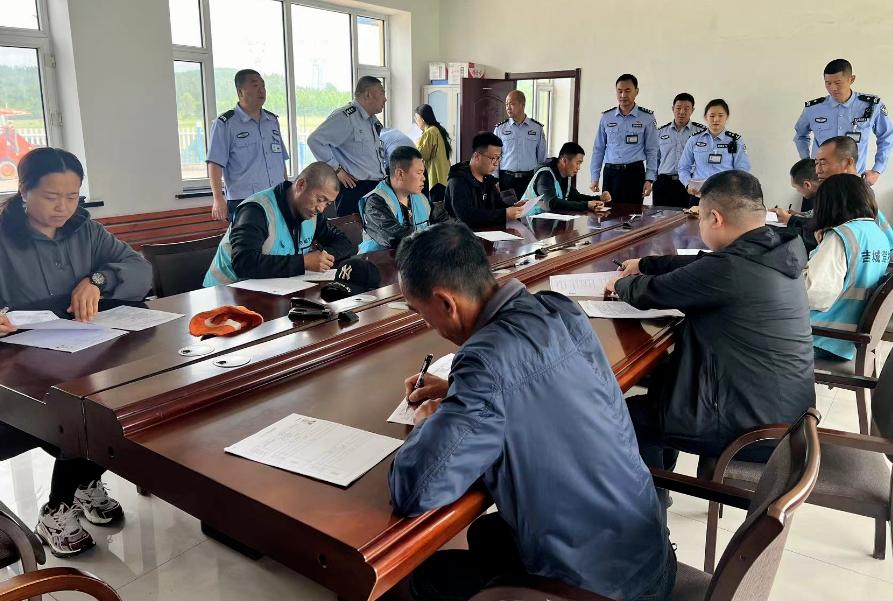 实现驾考"零"距离,永吉交巡警开展摩托车考试下乡服务 | 便民服务