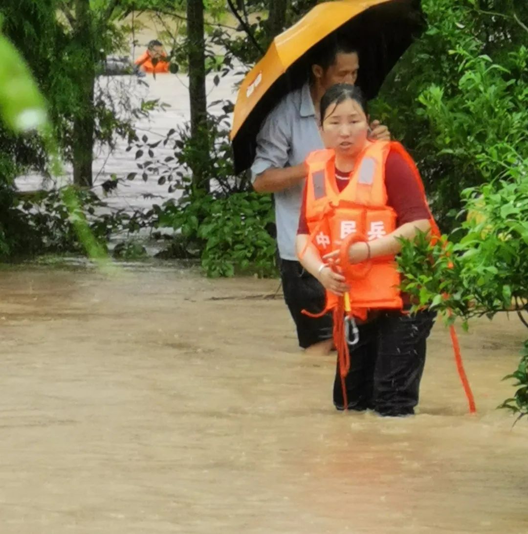 巾帼力量丨重庆市梁平区各级妇联组织积极参与防汛救灾抢险工作