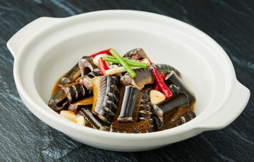 黄鳝肉嫩味鲜,别具风味,营养价值甚高.