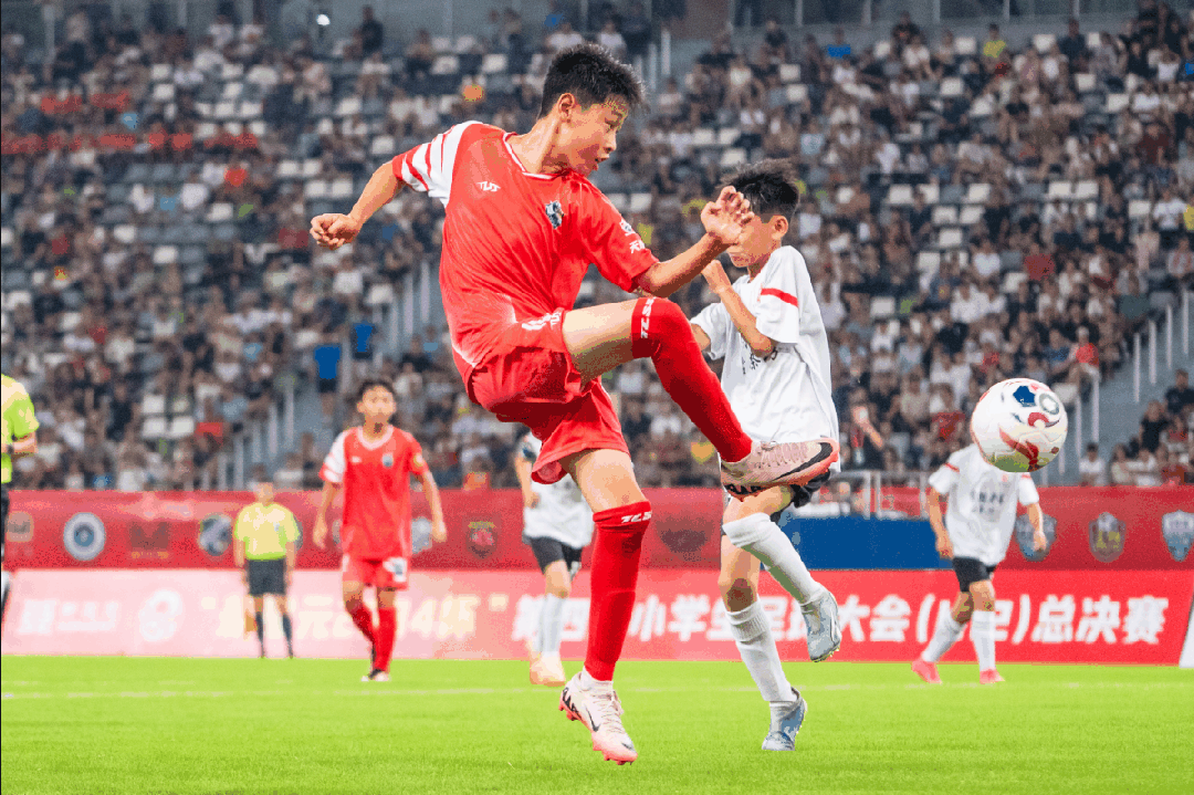 "新建元2034杯"第四届小学生足球大会(u12)总决赛,开战!