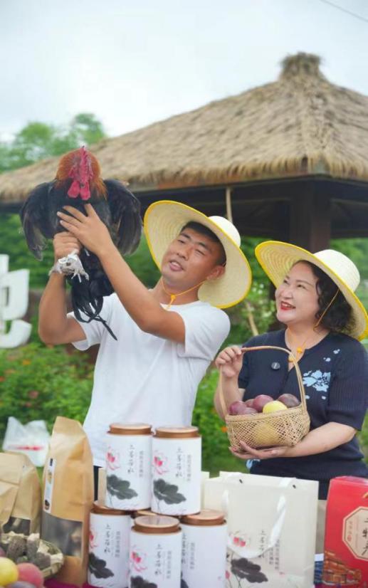 助力乡村振兴 | "川妹带川货"直播联盟妇联开启四川"百名红色主播"