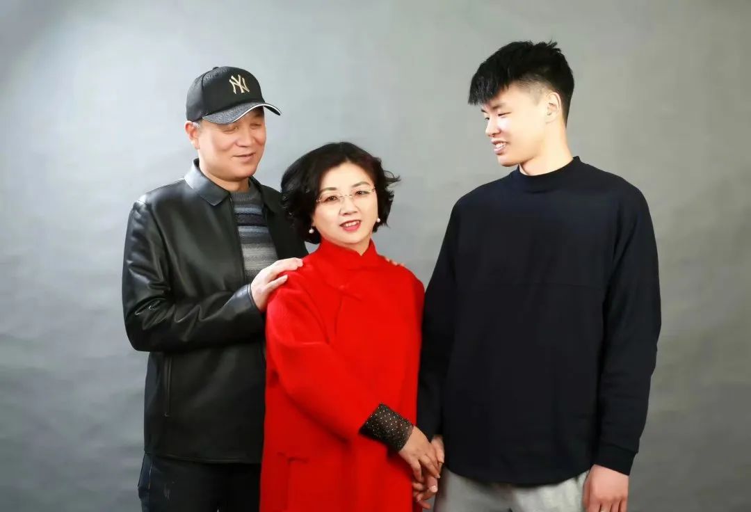 秀洲教子有方 | 王懿律家庭:纸短情长,一封封书信见证奥运冠军的成长