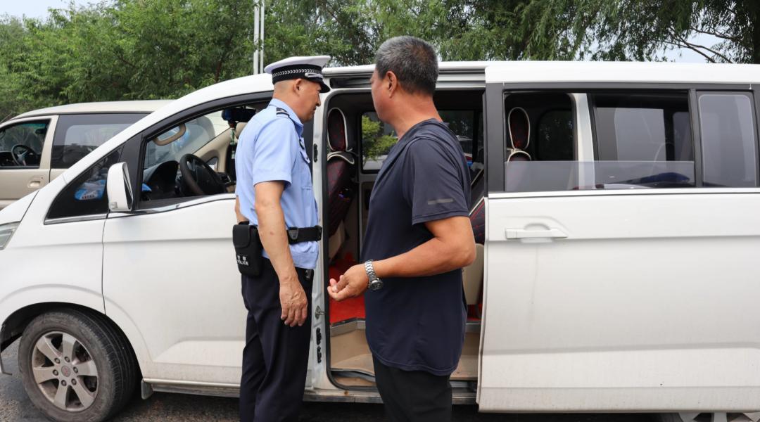 【夏季行动】洮南公安交巡警持续开展7至9座面包车专项整治行动