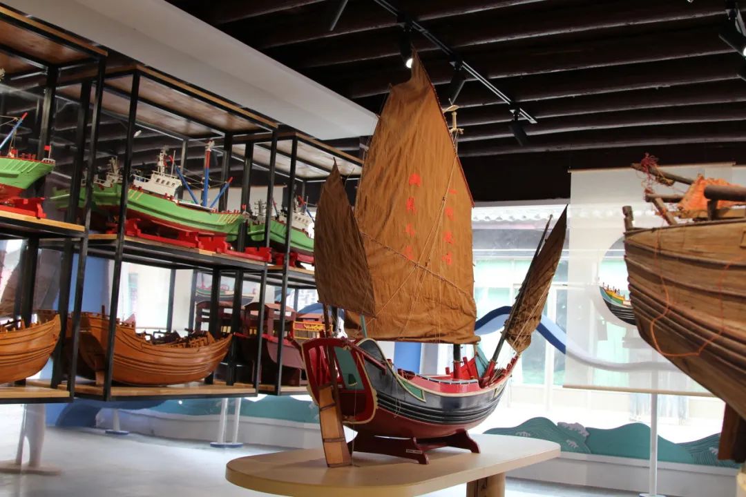 立足海岛渔俗文化,融合中国海洋渔业博物馆,中国书雕城等多家海洋文化