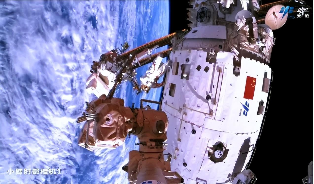 美国新一代舱外航天服便携式生命保障系统的研究进展[j].