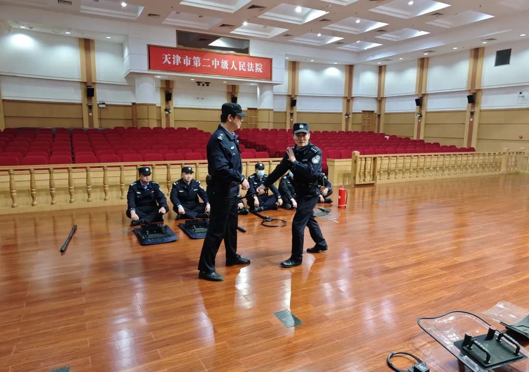 由国家法官学院西安司法警察分院主办的第一届全国司法警察教育培训