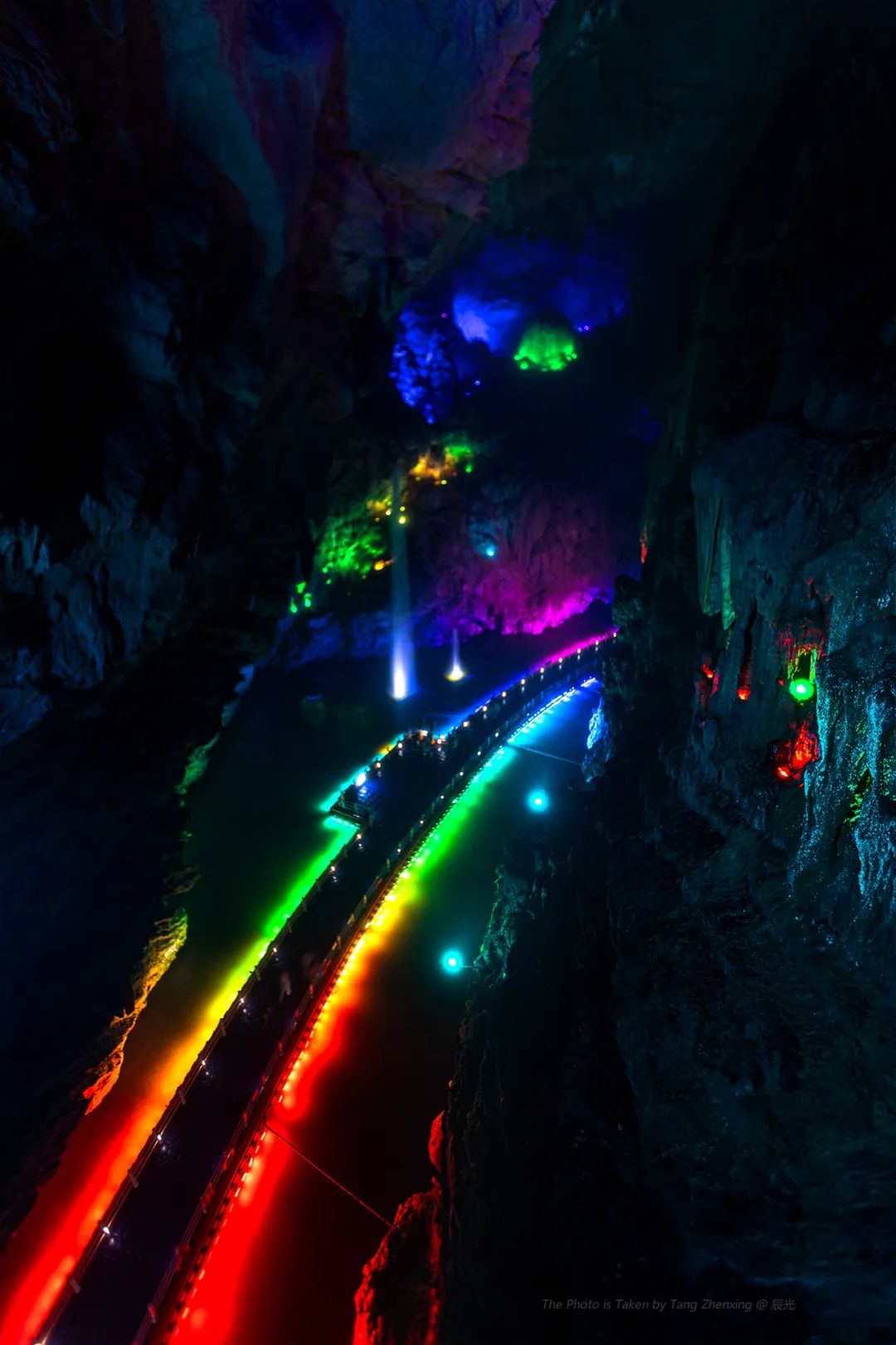 区是国家aaa级旅游景区属地文景观类洞穴风景区恩施龙麟宫景区唐振兴