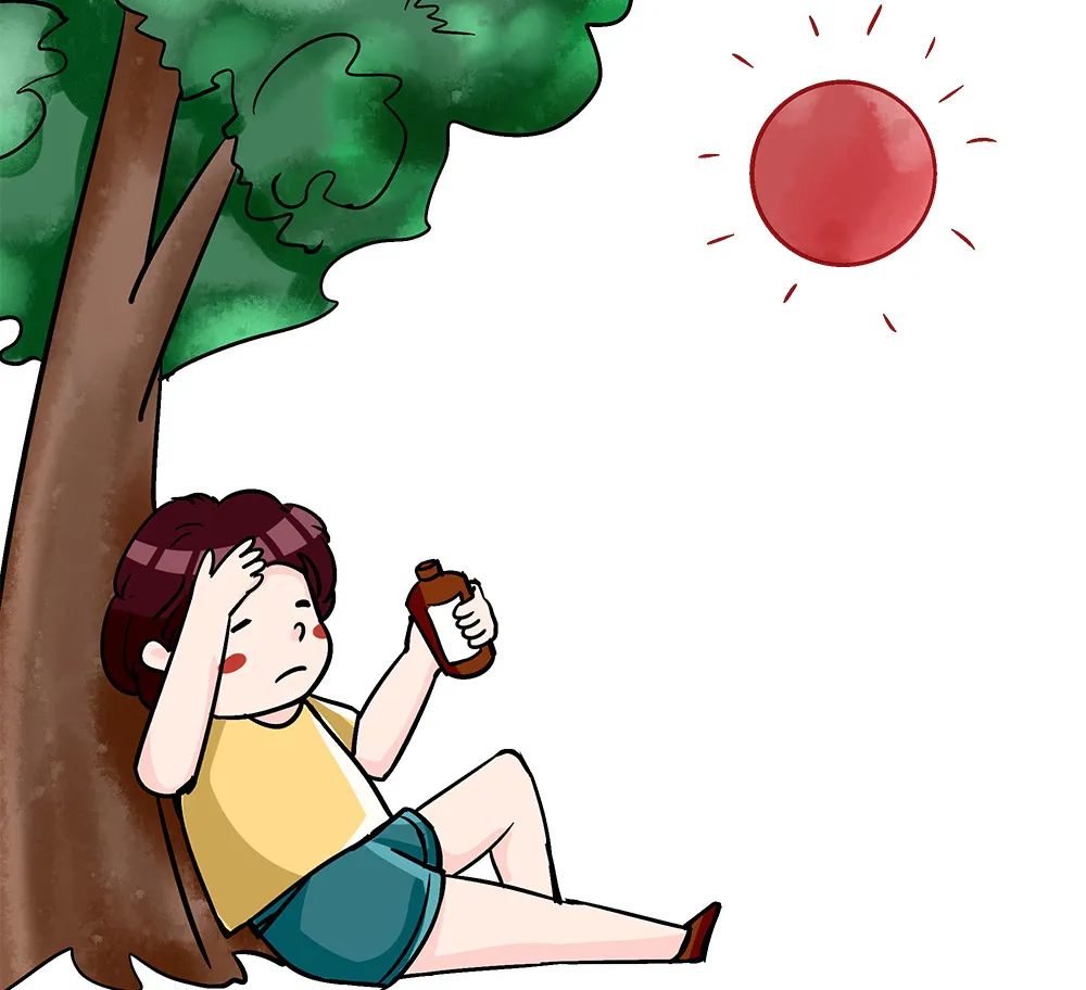 监测体温和症状并及时就医轻症中暑通常通过降温和补水能缓解,但若