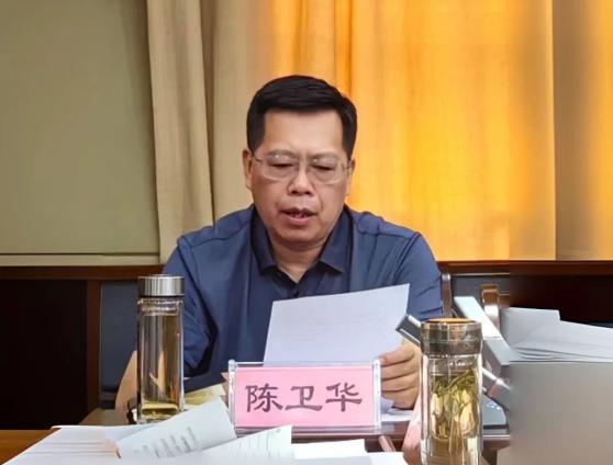 徐寨法庭负责人王亚洲代表法庭汇报诉源治理领域府院联动开展情况.