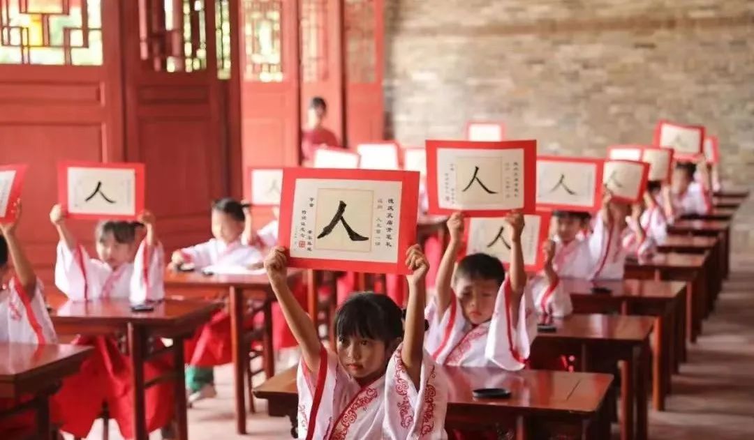 来肇庆，不止游山玩水！