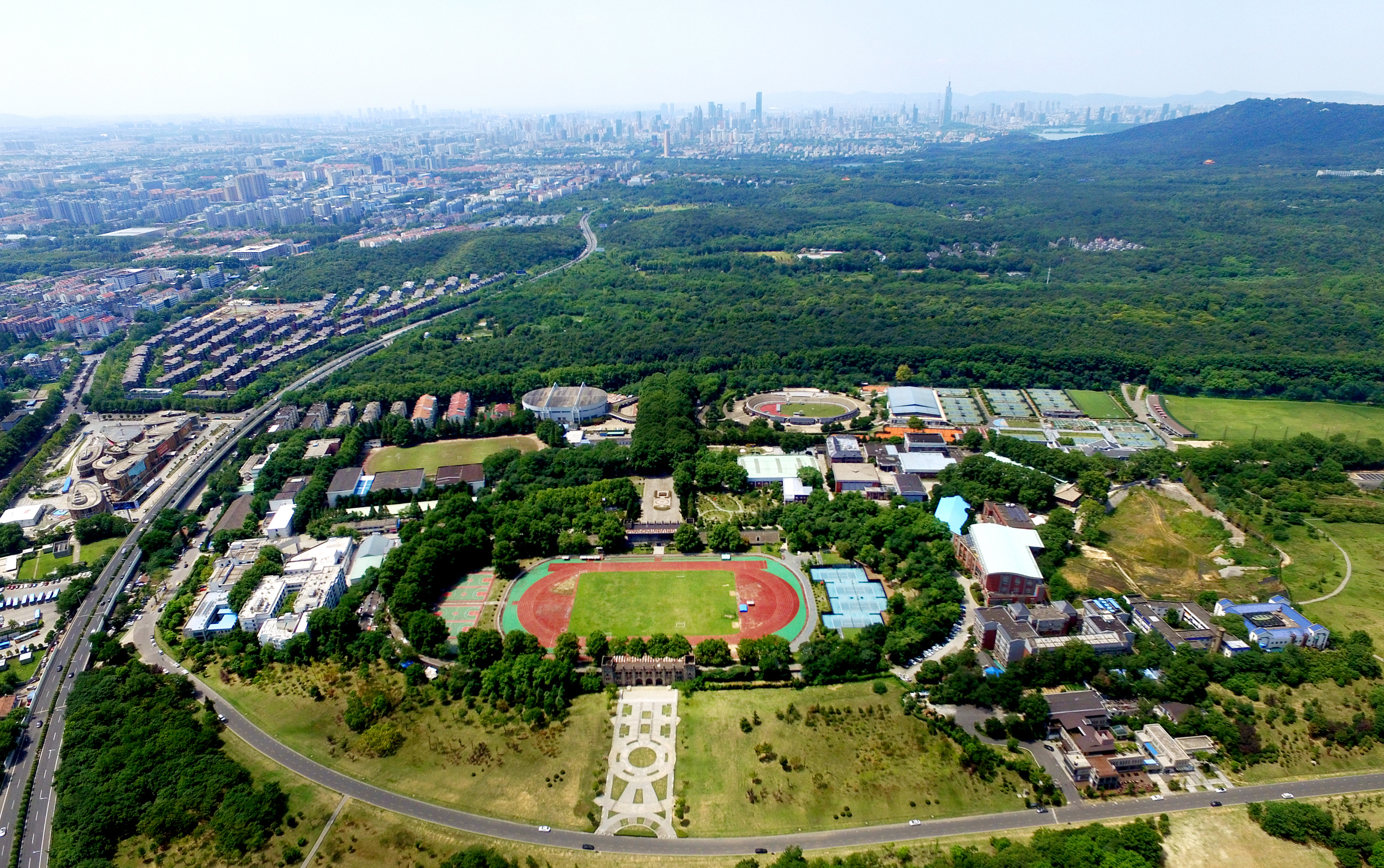 南京体育学院大门照片图片