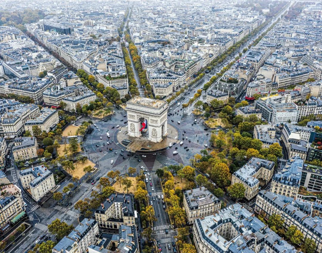 马岩松:"倒挂巴黎"
