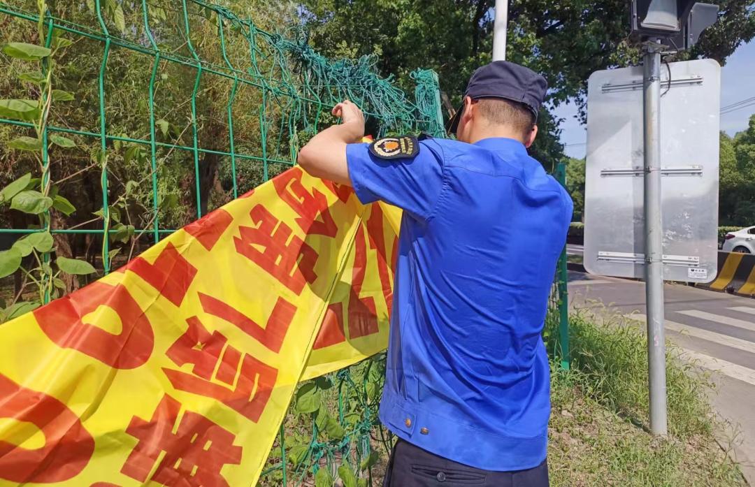 【城管执法】高温下的"城管蓝",夏日里的"清凉色"