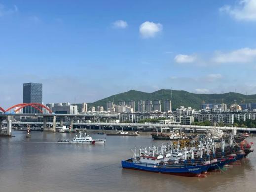 2,莲花洋,普沈水道(预定8月1日10时30分至13时管制,商船从黄它山-里镬