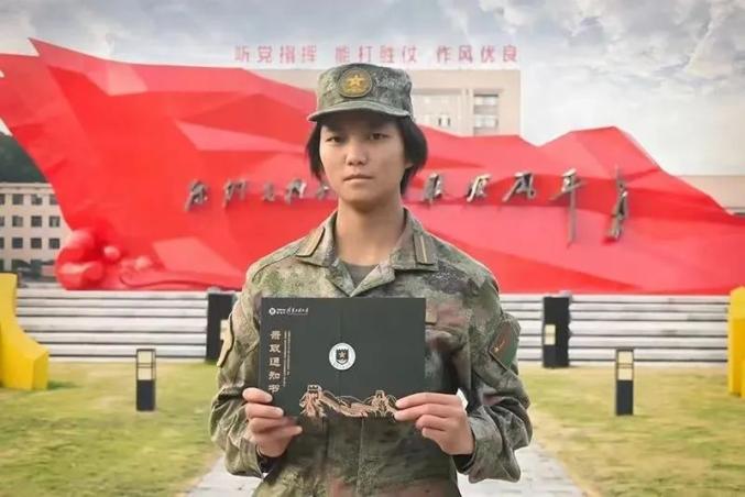 这就是中国女军人