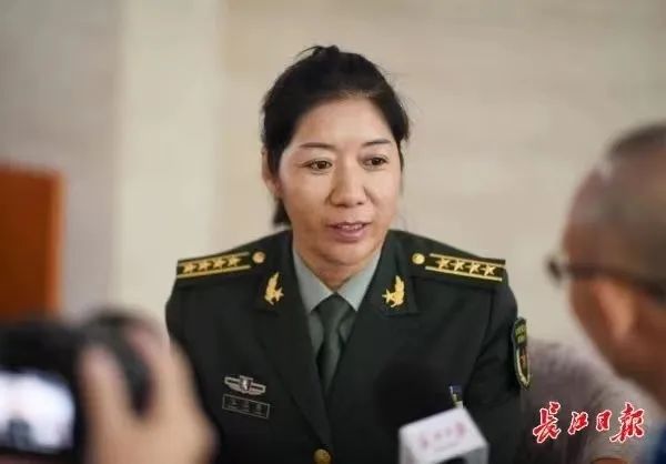 这就是中国女军人