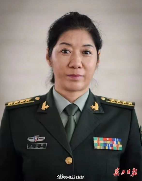 这就是中国女军人