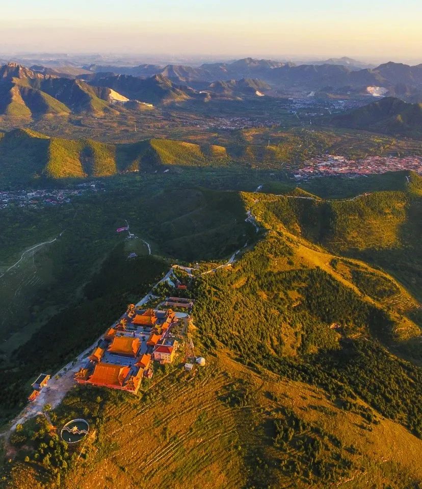 如果你爱好登山遵化也有许多山等你来一探究竟卧龙山,笔架山