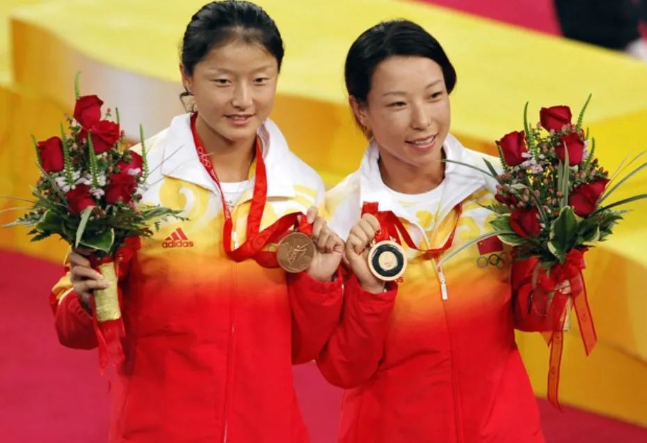 76左右滑动查看更多郑洁/晏紫2006年在澳网,温网和总决赛赛场76