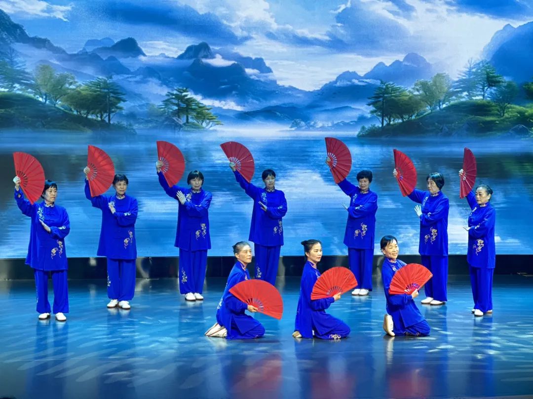 彩蝶舞蹈培训（彩蝶舞飞扬舞蹈视频芭蕾） 彩蝶舞蹈培训（彩蝶舞飞扬舞蹈视频芭蕾）《舞蹈《彩蝶飞舞》》 舞蹈科普