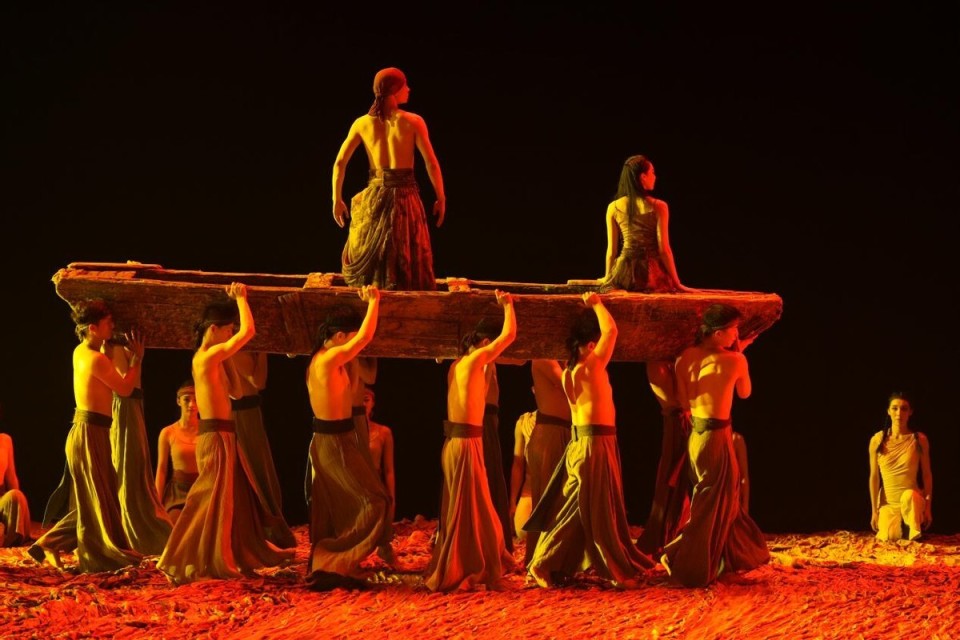 共赏精品项目 唤起家国情怀 张继钢力作舞蹈史诗《黄河》震撼巨献"