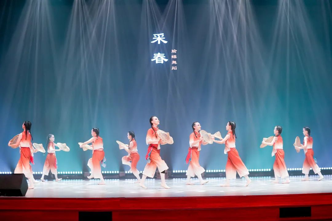 "童心向党·舞动梦想"青浦区少儿舞蹈大赛决赛落幕