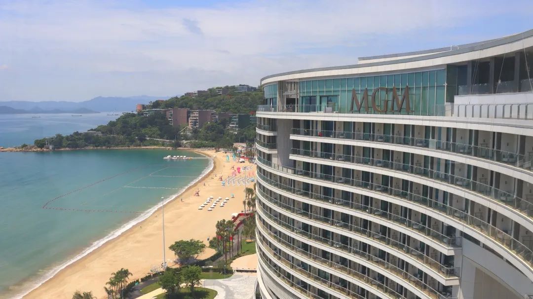 【城市名片】面朝大海,枕风而眠,深圳小梅沙美高梅酒店踏浪而来_澎湃号·政务_澎湃新闻-The Paper