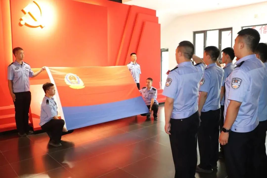 新康监狱组织开展户外拓展实战练兵