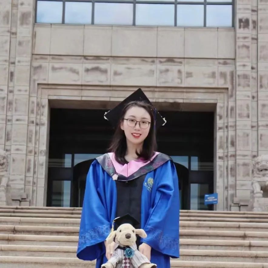 王欣彤大家好，我叫王欣彤，来自江苏南通，毕业于复旦大学法学院法律硕
