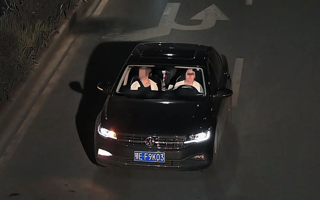 开车打电话,不系安全带,你被抓拍了!