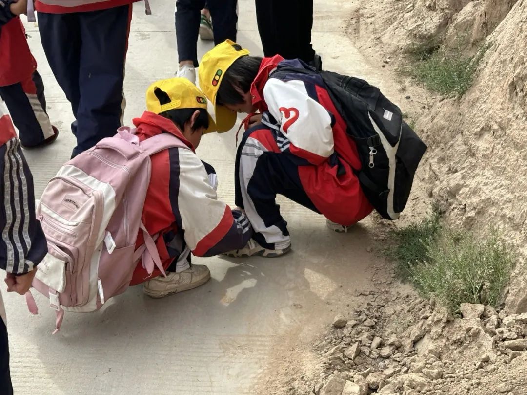 【最美一线员工】青年志愿者符仁杰:支教接力 筑梦东乡