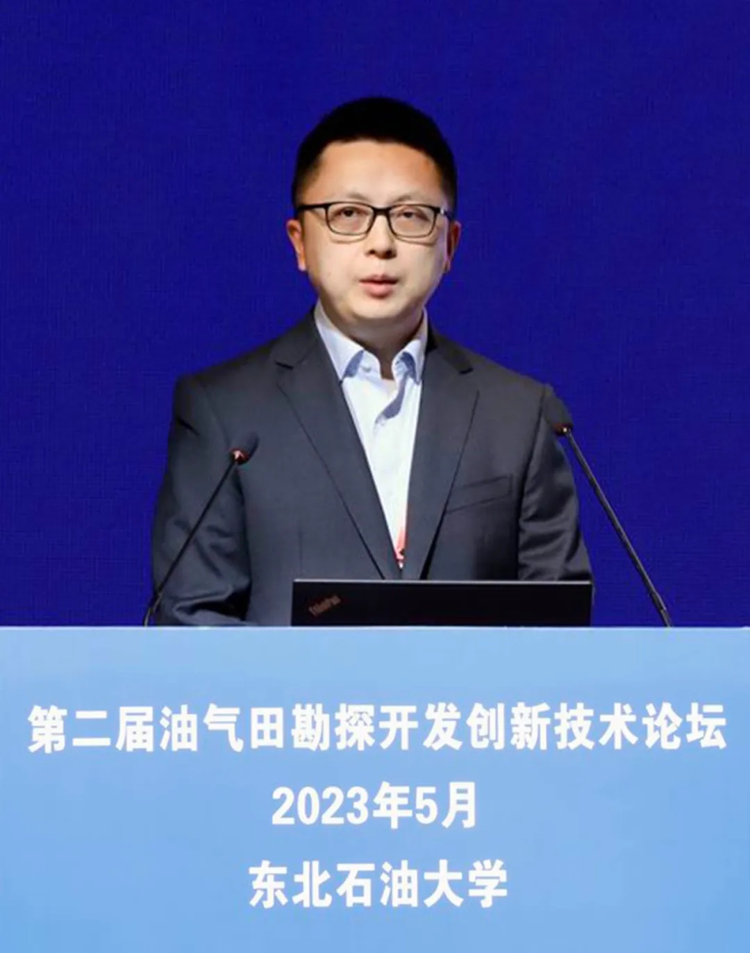 孟思炜| 一幅“油”画绘到底