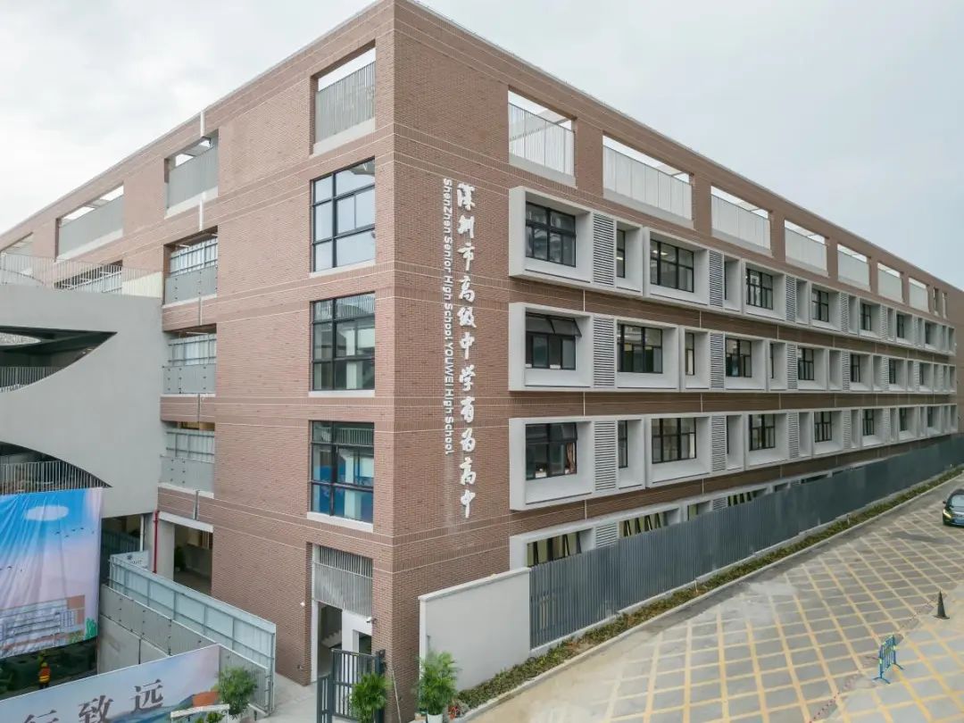 深圳中学龙岗分校图片