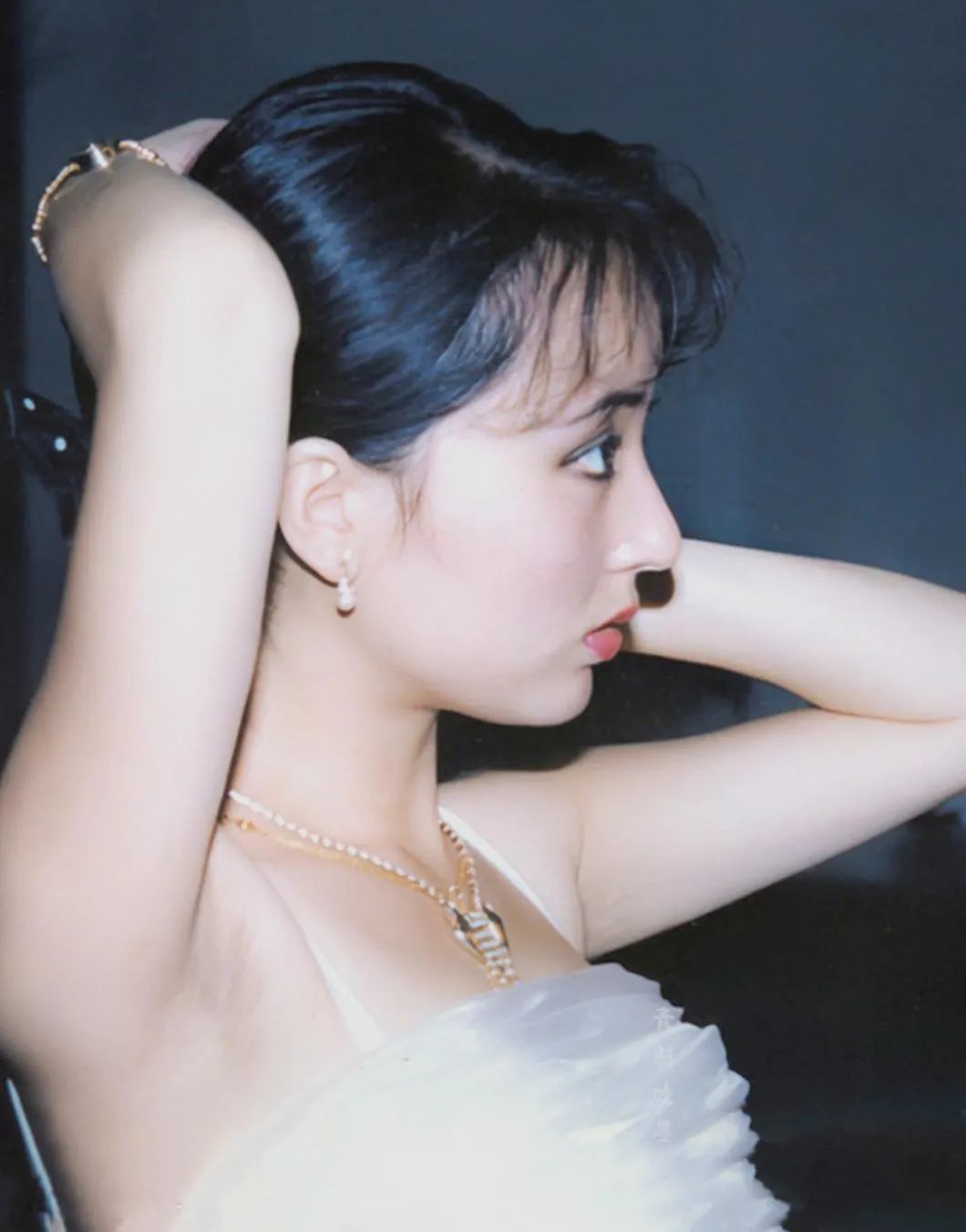 陈晓旭 