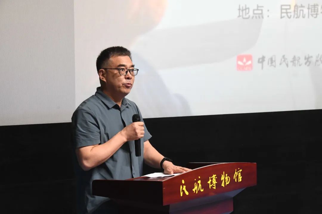 杨元元自传《我的飞行生涯》新书分享会侧记_澎湃号·媒体_澎湃新闻-The Paper