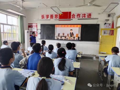 广饶县花官镇中心初中图片