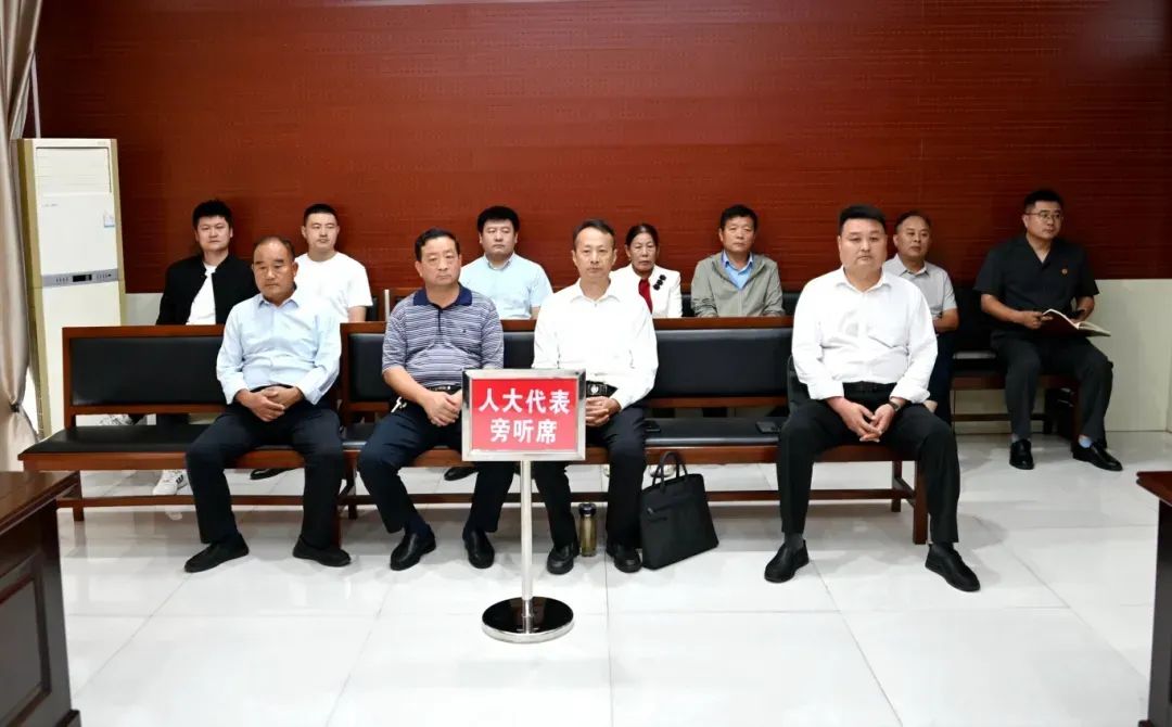 9月26日上午,山亭区人大常委会法工委主任杨明河带领辖区部分市,区,镇