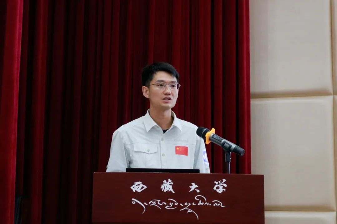 西藏自治区人民医院急诊科主任洛桑次仁讲述极地考察现场的医疗保障